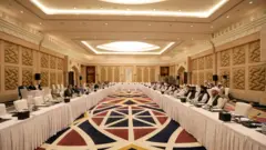 هیات افغانستان وطالبان دیروز نیز درباره اجندای مذاکرات با هم گفتگو کرده‌اند