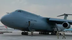 अमेरिकेचं विमान