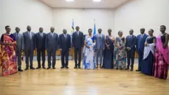 Perezida Kagame, minisitiri w'intebe na bamwe mu bategetsi bakuru baherutse kwinjira muri guverinoma