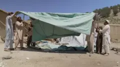 Teendhooyin la dhisayo oo laga dhisayo dhul gabaahirig ah