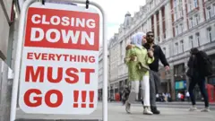 यूकेमा पनि आर्थिक मन्दीको जोखिम बढेको छ