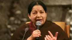 जयललिता यांच्याजवळ किती सोनं, चांदी, साड्या, एसी होते तुम्हाला माहीत आहे का?