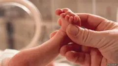 నవజాత శిశు సంరక్షణా కేంద్రం (ఎన్ఐసీయూ)