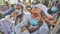 કોરોના વાઇરસની અને જમાતીની તસવીર