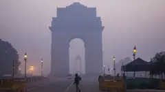 이달 초 인도의 최대 축제인 디왈리 축제 이후로 대기 질은 질식할 수준으로 더욱 악화했다