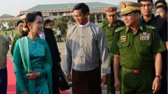 ဖွဲ့စည်းပုံပြင်ဖို့ တပ်မတော်သားလွှတ်တော်ကိုယ်စားလှယ် အနည်းဆုံး လေးဦး လိုအပ်