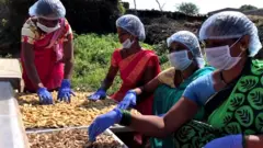 મશીન અને મહિલાઓ