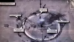 Imagen de una explosión en una plataforma de lanzamiento espacial compartida por Trump.