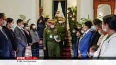 ဒုတိယ စစ်ခေါင်းဆောင်ရဲ့ ရုရှား ခရီးစဉ်