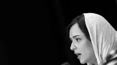 ترانه علي دوستي