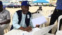 Onye ọrụ Inec