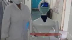 Robot