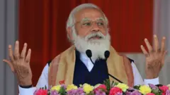 नरेंद्र मोदी