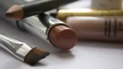 مدیر این شرکت متهم به فروش مواد آرایشی به ارزش ۳۵۰ هزار دلار به ایران است