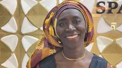 Daba Diène, l'une des pionnières dans la coiffure des cheveux naturels au Sénégal.