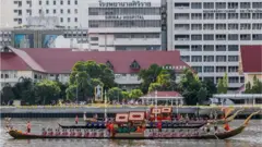 ซ้อมเรือ