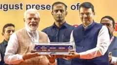 मोदी आणि फडणवीस
