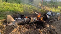 Уламки російської ракети, збитої силами ППО під час обстрілу Києва