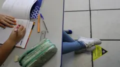 Aula presencial em São Paulo com distanciamento social, em novembro