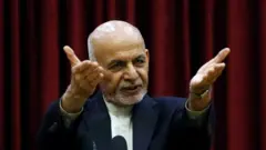 افغان صدر نے کہا کہ طالبان نے افغان عوام اور افغان حکومت کی امن اور جنگ بندی کی خواہش کے برعکس حملوں میں اضافہ کیا ہے۔