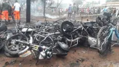 Lori la mafuta lilipuka karibu na eneo ambapo watoa huduma za bodaboda huegesha pikipiki zao