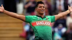 ওয়েস্ট ইন্ডিজের ক্রিস গেইলকে আউট করার পর বাংলাদেশের বোলার সাইফউদ্দিন