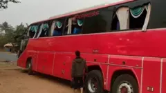 မန္တလေး-မြစ်ကြီးနားလမ်းမှာ မတ် ၁၅ ရက် ညက ပစ်ခတ်ခံရတဲ့ ယာဥ်တစ်စီး