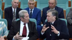 Shavkat Mirziyoyev teatr jamoasi bilan