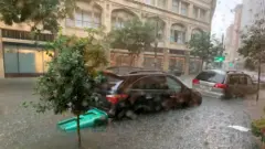 خیابان های سیل زده