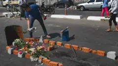 Человек с цветами