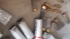 هەنگاو تصاویری از پوکه گلوله‌های شلیک شده در شهر طی روزهای اخیر را منتشر کرده و می گوید این پوکه ها نشان می دهد که ماموران مسلح از گلوله های جنگی علیه مردم غیرمسلح شهر استفاده می کنند