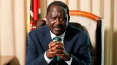 Raila Odinga amaze igihe akoresha ibikorane by'abantu benshi mu gihugu