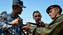 Россия ва Хитой ҳарбийларининг қўшма ўқув машғулотлари
