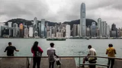 烏雲密布下的香港維多利亞港（31/5/2020）