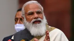 नरेंद्र मोदी