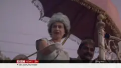 ဘုရင်မကြီးကို အိန္ဒိယ ဂုဏ်ပြု