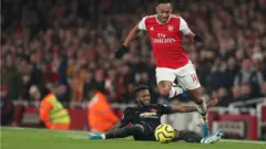 FOOTBALL TACKLE