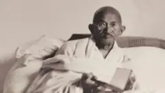 महात्मा गांधी