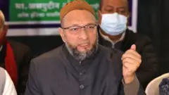 ओवैसी