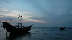 ২০১৪ সালে বাংলাদেশের সমুদ্রসীমা নিয়ে বিরোধ মীমাংসায় আন্তর্জাতিক সালিশ আদালতের এক রায়ে বাংলাদেশ নতুন প্রায় সাড়ে ১৯ হাজার বর্গকিলোমিটার সমুদ্র এলাকা পেয়েছে ।