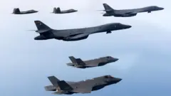 미국의 B-1B 전략폭격기, F-22, F-35B 전투기