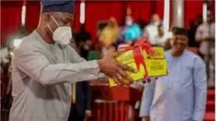 Gomina Seyi Makinde sọrọ lẹyin to gbe aba isuna 2021 kalẹ siwaju awọn asofin