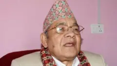 यसअघि दुई पार्टी एकीकरण गरेर नेकपा गठन गर्न र विभिन्न कालखण्डमा वामपन्थी दलहरूबीच एकता र सहकार्यको प्रयासमा सक्रियतापूर्वक लागेका गौतम अहिले दलविहीन बनेका छन्।