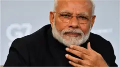 नरेंद्र मोदी