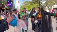 د ۲۰۲۲ کال د کرېکټ په نړیوال جام کې د افغانستان وروستۍ لوبې ته ورټول شوي‌ مینه وال وايي چې لوبه کې بایلل او ګټل وي او دوی هیله لري چې افغان لوبډلې به له دغو سیالیو ډېر څه زده کړي و
