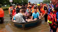 衛輝撤離的民眾