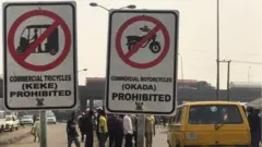 Ọkọlọtọ na-amachi keke na okada na Legọs