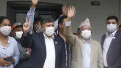 माधव नेपाल र अन्य नेताहरू