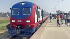 रेल