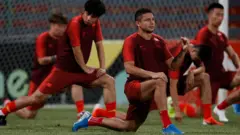 Elkeson in a training session
